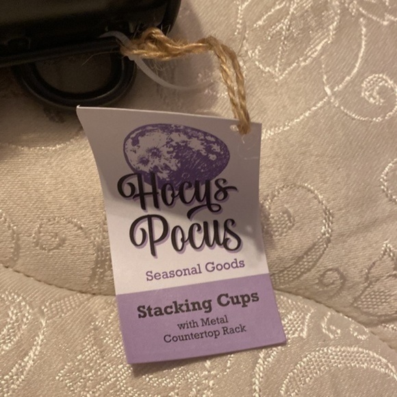 Halloween stacking cups with countertop rack - Picture 3 of 4